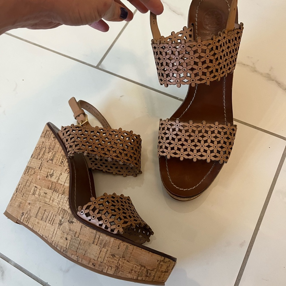 Tory Burch Brown Wedge Sandals with Cork Sole w
Like New, worn twice with box! - Picture 2 of 11